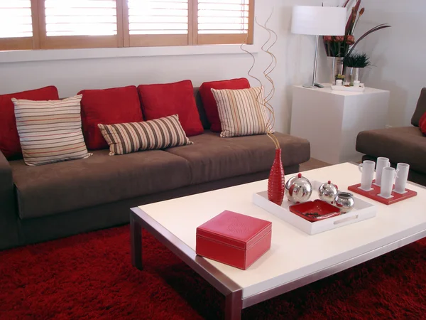 Lounge moderno vermelho brilhante — Fotografia de Stock
