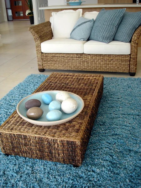 Blauwe lounge en tapijt — Stockfoto