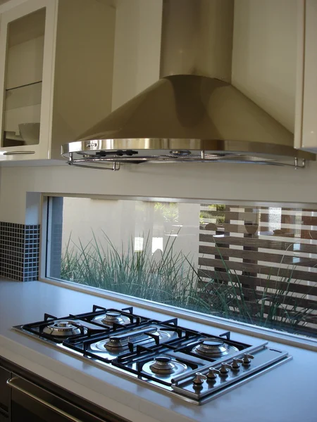Moderne keuken witte en lichte — Stockfoto