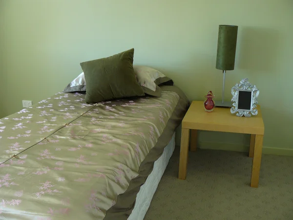 Groene slaapkamer — Stockfoto