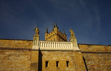 Hohenzollern Kalesi içinde swabian sırasında sonbahar, Almanya