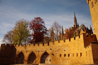 Hohenzollern Kalesi içinde swabian sırasında sonbahar, Almanya