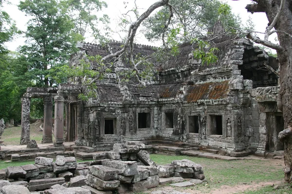 Ruiny świątyni ansient — Zdjęcie stockowe