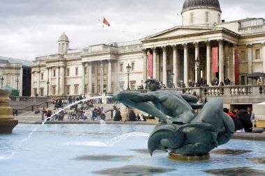 Londra national gallery yakınındaki Çeşmesi