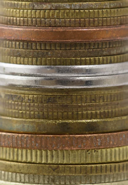 Staré mince na bílém pozadí — Stock fotografie