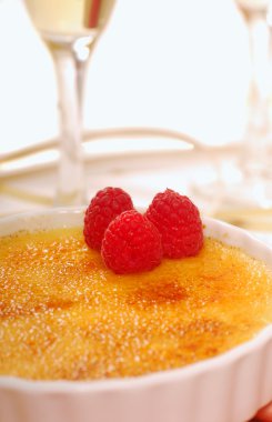 taze Creme brulee yaptı