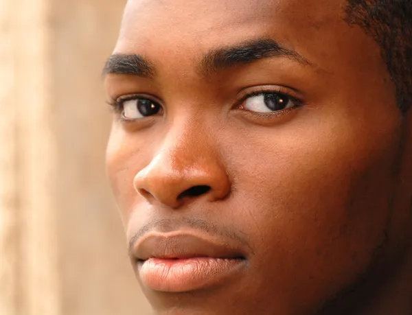 Portret van een Afro-Amerikaanse man — Stockfoto