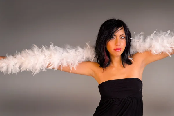 Attraktiv latino kvinna i glamour pose — Stockfoto