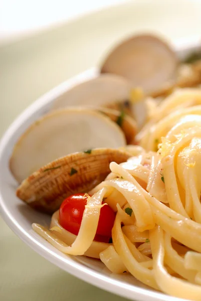 Linguini with clam sauce — Stock Photo, Image