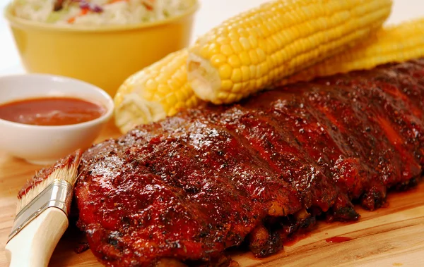 BBQ RIbs with corn on the cob — Stock Photo, Image