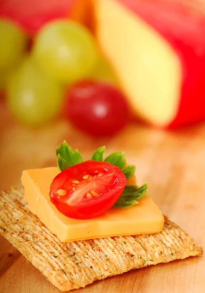 Stock image Whole wheat cracker appetizer