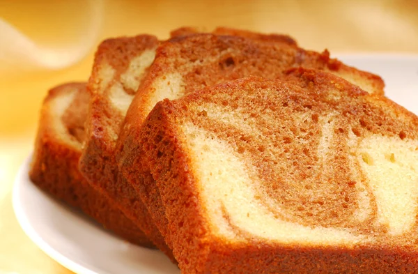 Slices of pound cake — Stock Photo, Image