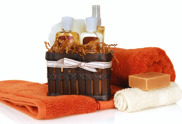 Productos para el cuidado de la piel con toallas y jabón —  Fotos de Stock