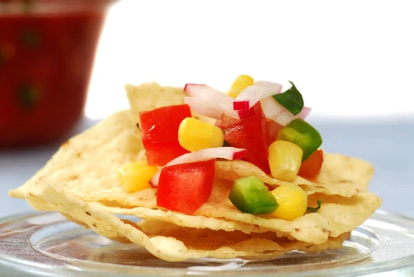 Tortillachips med salsa — Stockfoto
