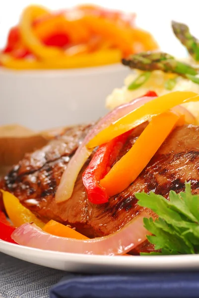 Grilled rib-eye steak with mashed potatoes — Stock Photo, Image