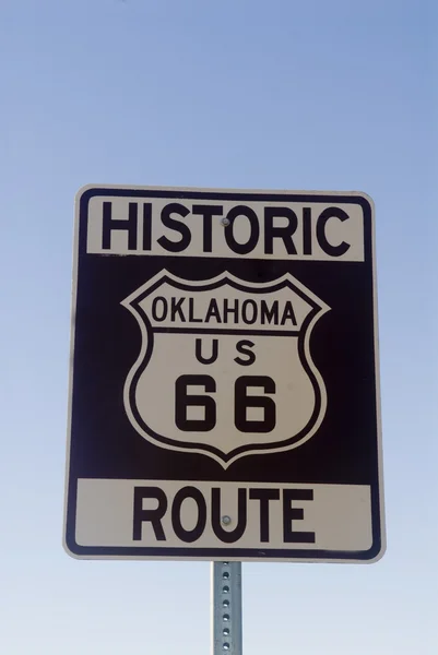 オクラホマ州の歴史的ルート66の標識 — ストック写真