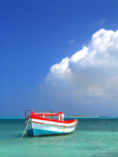 Fisherman's boat in Aruba — Stock Photo, Image