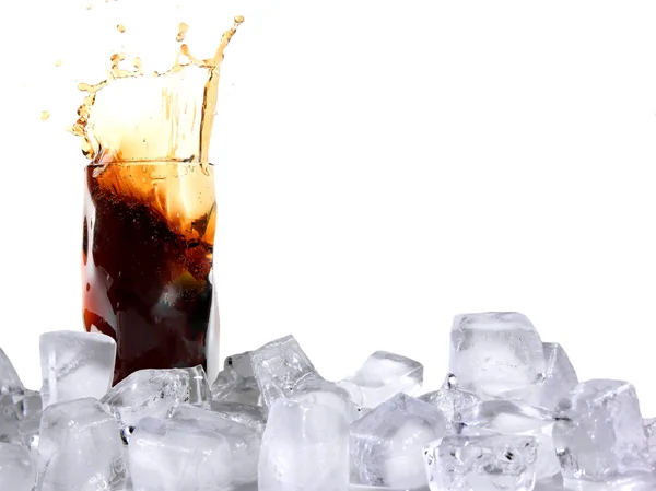 Cola sıçrama — Stok fotoğraf