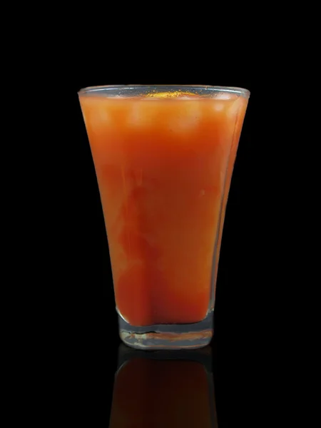 Tequila Sunrise Drink auf schwarzem Hintergrund — Stockfoto