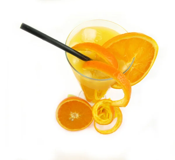 Bebida laranja saudável isolada sobre fundo branco — Fotografia de Stock