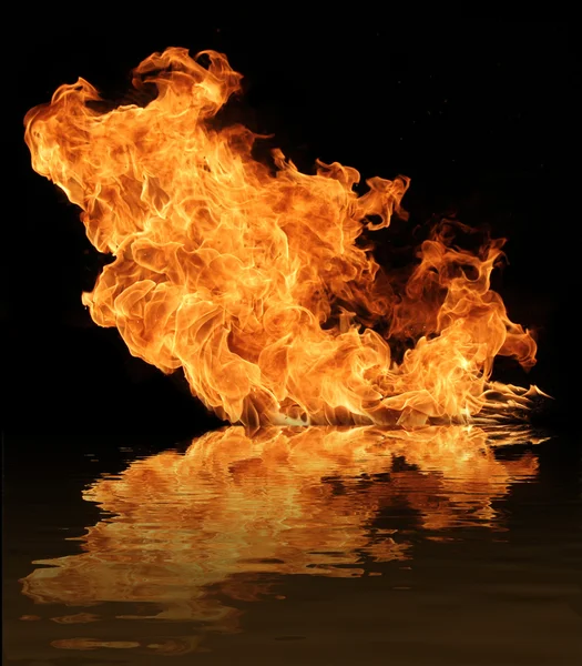 Пламя огня — стоковое фото