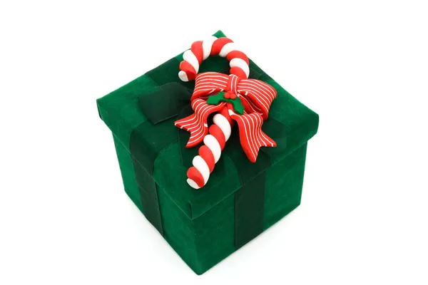 Grünes Weihnachtsgeschenk — Stockfoto