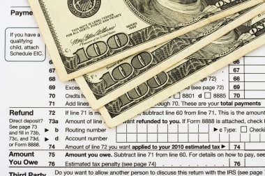 Calculating your tax refund clipart