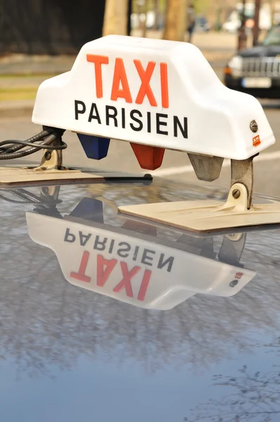 Taxi in Parijs — Stockfoto