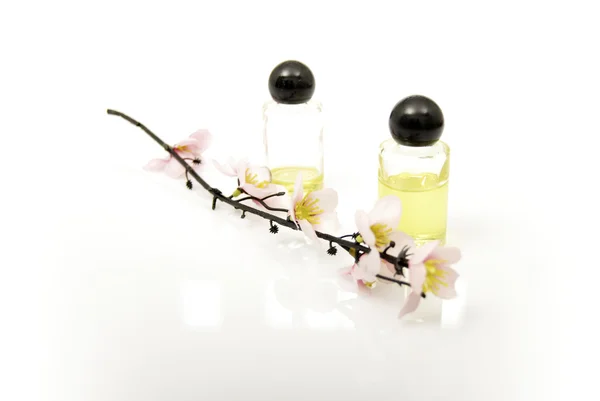 Oil and flower — Stock Photo, Image