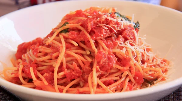 トマトソースのスパゲッティ ロイヤリティフリーのストック写真