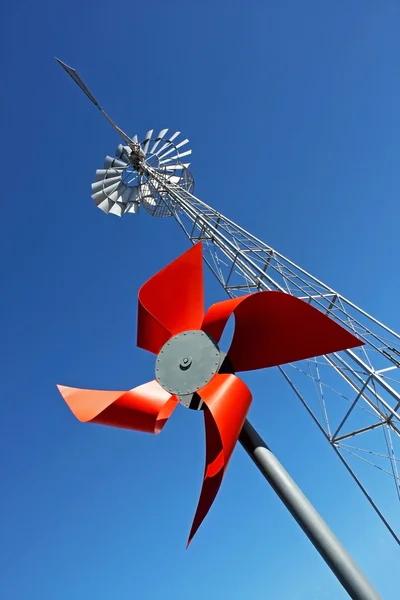 赤い風車 — ストック写真