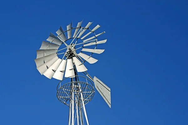 金属の風車 — ストック写真