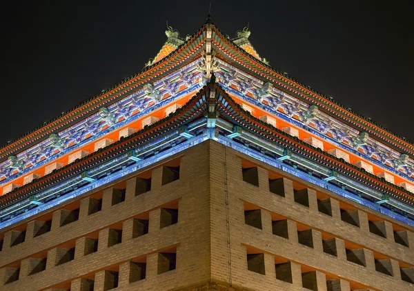 Юго-восточная сторожевая башня Дунгуань Мужчины крупным планом города Wall Park Beijin — стоковое фото