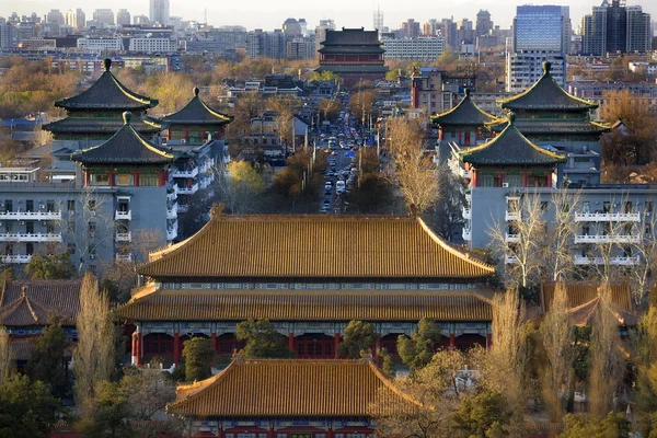 Jinshang Park Regardant vers le nord à la tour du tambour Pékin Chine Fermer — Photo
