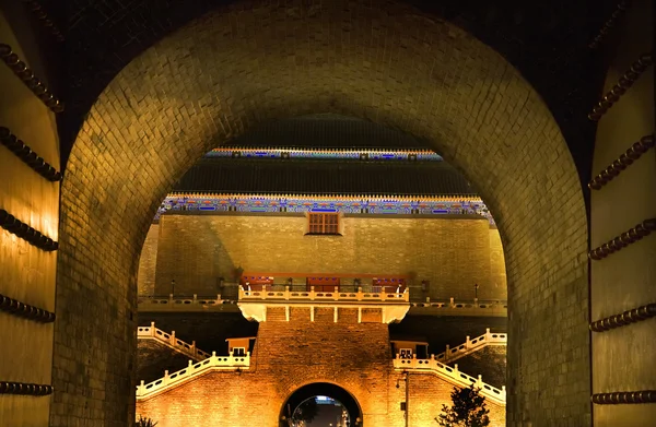 Zhengyang grinden från qianmen porten tiananmen square Peking — Stockfoto