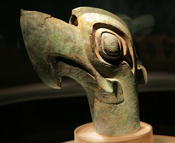 Brązowy ptak statua sanxingdui Muzeum chengdu Chiny sichuan — Zdjęcie stockowe