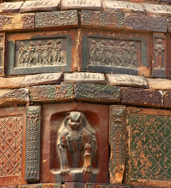 Ancient Crouching Tiger Dancer Bricks Details Iron Buddhist Pago — Stock Photo, Image