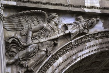 taş melek ayrıntıları kemer septemus severus forum Roma İtalya
