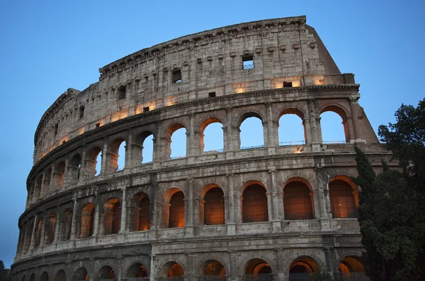 Detaljer colosseum kväll Rom Italien — Stockfoto