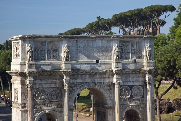 Boog van Constantijn van colosseum rome Italië — Stockfoto