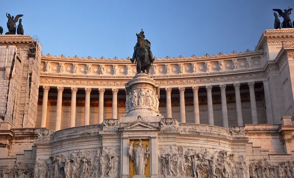 Vittorio Emanuele II Monument Front Facade Tomb of Unknown Soldi — Stock Photo, Image
