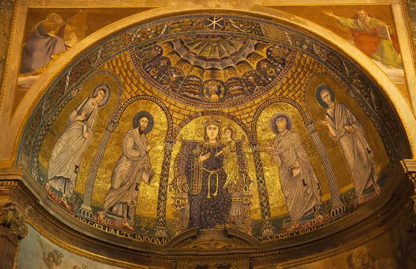 Santa francesca romana Bazyliki forum Rzym Włochy — Zdjęcie stockowe