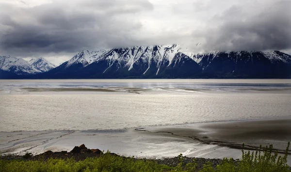 Snow Mountain Ocean Seward Highway Anchorage Alaska — Stockfoto