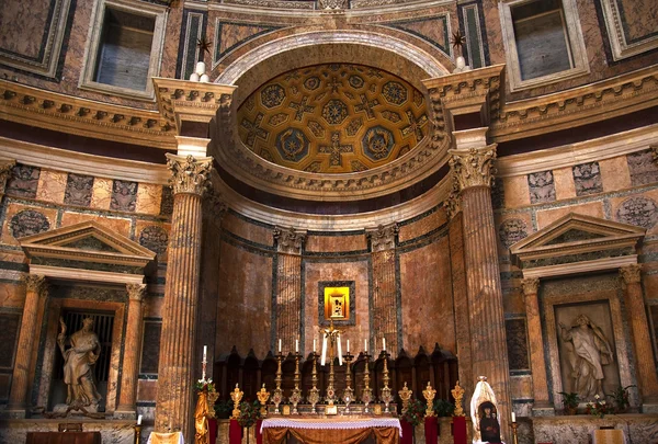 Altar Icono de Oro Panteón Roma Italia —  Fotos de Stock