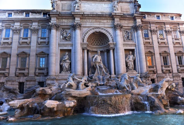 Fontanna di Trevi przegląd Rzym Włochy — Zdjęcie stockowe