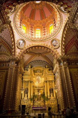 guadalupita kilise iç sunak kubbe morelia Meksika