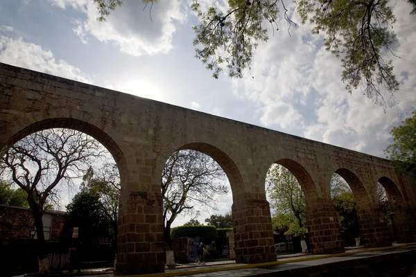 Aquaduct Morelia México retroiluminado —  Fotos de Stock