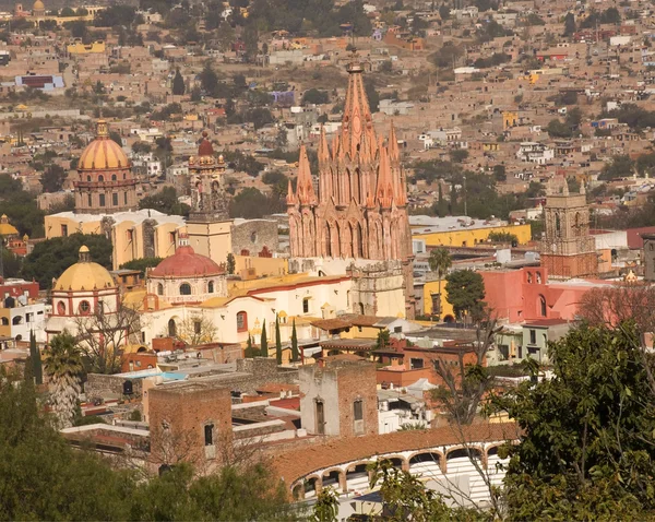 San Miguel виходять Parroquia церква Архангела — стокове фото