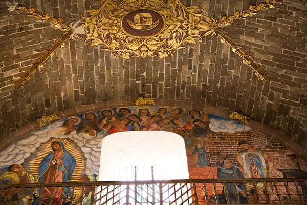 Guadalupe fresco juan diego parroquia archangel kilise san migue — Stok fotoğraf