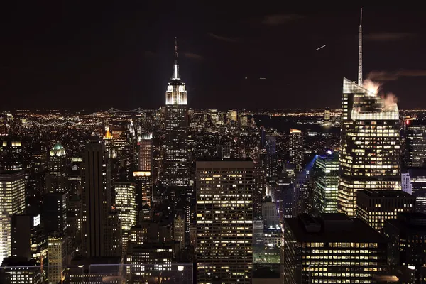 New york city skyline folyó keleti birodalom államépítési éjszaka — Stock Fotó